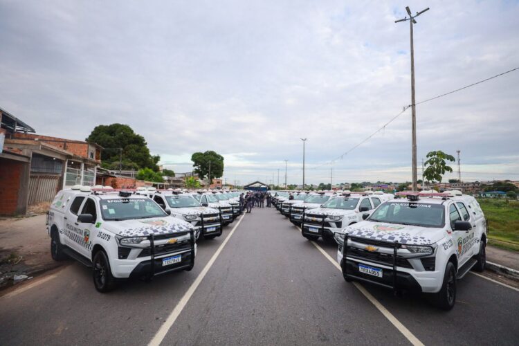 Governador Wilson Lima entrega mais de 360 novas viaturas para reforço da segurança na capital