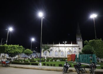 Lábrea ganha nova iluminação pública de LED e governador Wilson Lima anuncia obras do Asfalta Amazonas