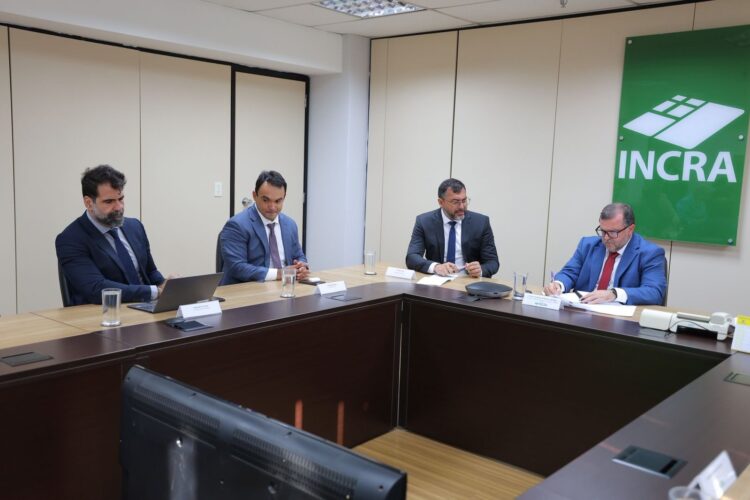 Em Brasília, governador Wilson Lima propõe acordo de cooperação técnica com o Incra para avançar na regularização fundiária em Apuí