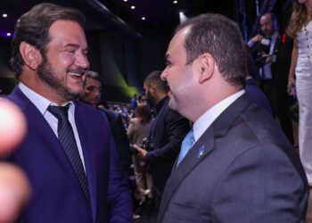 Roberto Cidade celebra a homologação da federação União Progressista, a maior aliança política do país