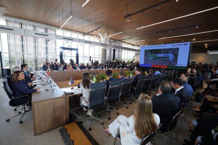 Governador Wilson Lima propõe carta conjunta de governadores para a COP30 e alerta para entraves no licenciamento da BR-319