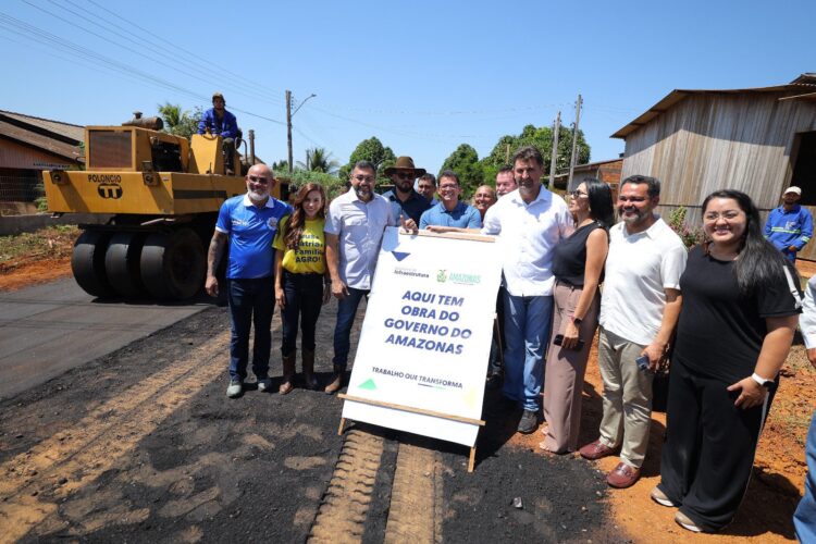 Em Apuí, governador Wilson Lima realiza investimentos em obras viárias e iluminação pública em LED