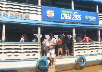 Governo do Amazonas divulga boletim sobre a cheia no estado, nesta terça-feira