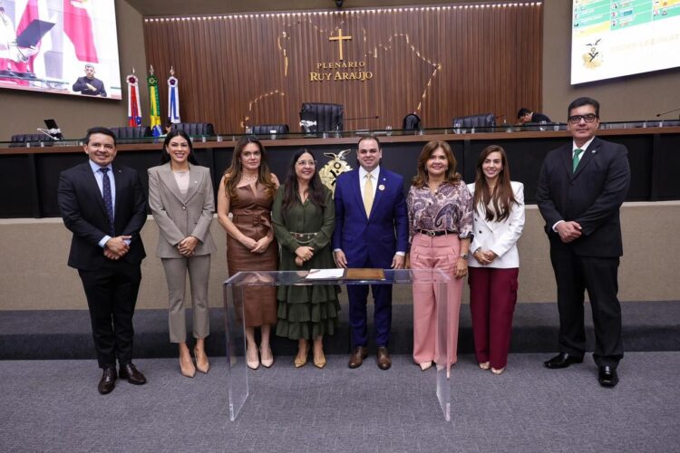 ‘Cooperação entre Aleam e MPAM reforça combate à violência contra a mulher,’ avalia presidente Roberto Cidade