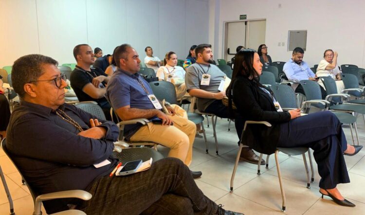 FVS-RCP apresenta experiência pioneira de descentralização da soroterapia em terras indígenas de difícil acesso