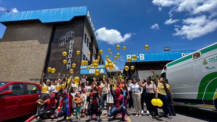Hemoam, GACC e Grupo Raio de Sol celebram Setembro Dourado com alerta para diagnóstico precoce e Sino da Cura