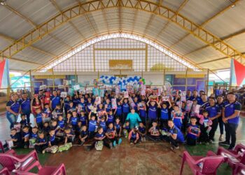 Mais de 2.900 brinquedos são entregues pela Prefeitura de Nhamundá às crianças da rede municipal de ensino