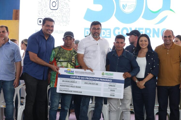 Governador Wilson Lima destina R$ 300 mil para a Festa do Leite em Autazes e realiza entregas para o setor primário