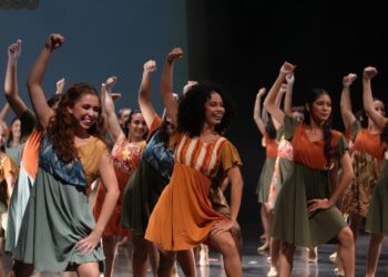 Espetáculo ‘Rede de Memórias’ emociona público ao reviver tradições e afetos da cultura amazonense