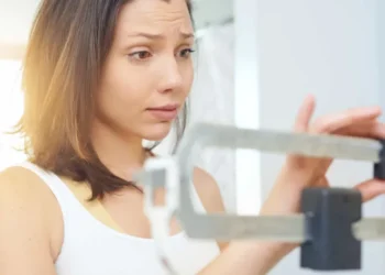 Corpo do verão a qualquer custo? Os riscos das fórmulas emagrecedoras