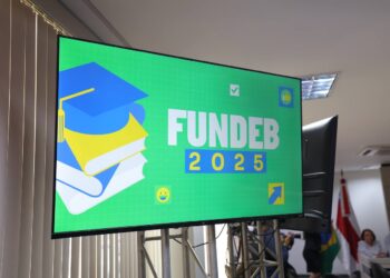 Governador Wilson Lima anuncia pagamento do Fundeb para 32 mil servidores da rede estadual de Educação