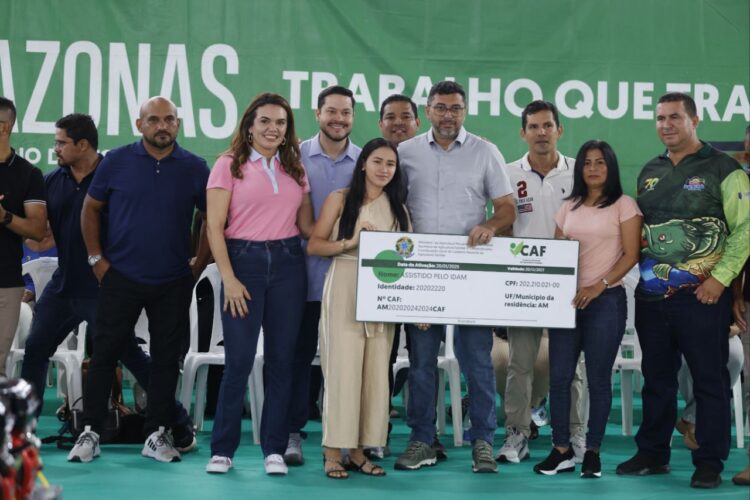 Governador Wilson Lima fortalece setor primário de Tapauá com entrega de equipamentos e fomento à produção rural