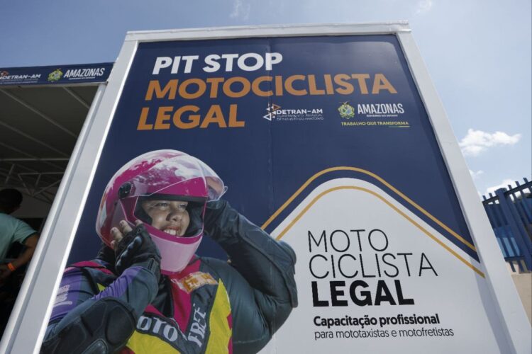 Governador Wilson Lima entrega primeiro Pit Stop do Motociclista Legal em Manaus