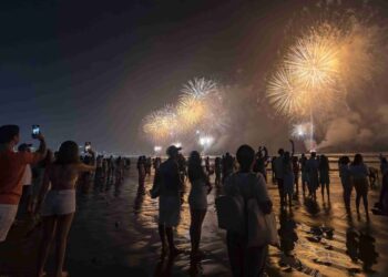 Veja mensagens de Ano Novo para enviar a familiares e amigos na chegada de 2026 – País