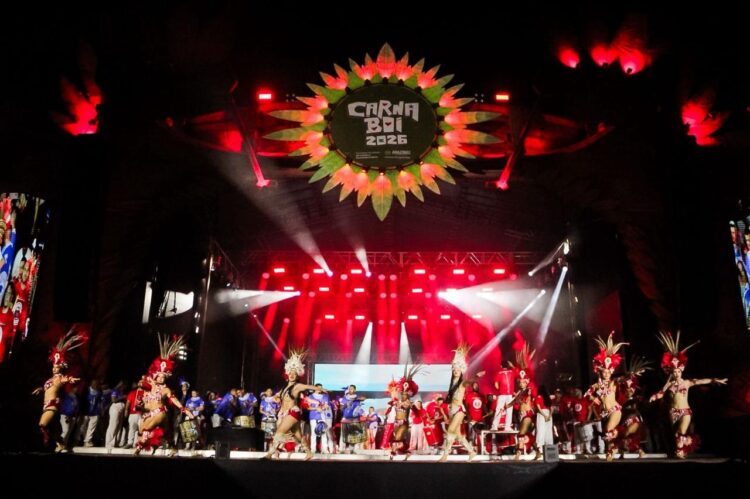Carnaval na Floresta 2026: Carnaboi abre programação com Sambódromo lotado e clima de temporada bovina