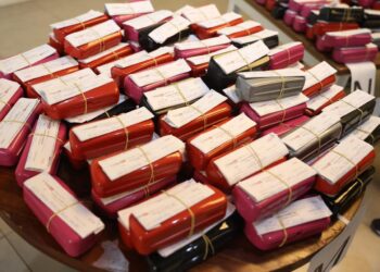 Governador Wilson Lima dá continuidade ao mutirão oftalmológico e entrega 3 mil óculos a pacientes em Manaus