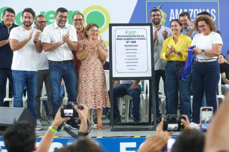 Governador Wilson Lima abre calendário de 2026 do Governo Presente no Puraquequara, com serviços à população