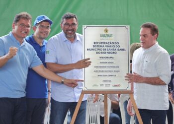 Governador Wilson Lima inaugura iluminação de LED e anuncia obras de infraestrutura na Calha do Rio Negro