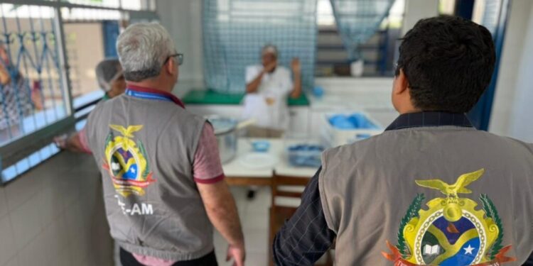 Blitz do TCE-AM fiscaliza merenda escolar em 10 escolas estaduais de Manaus – Tribunal de Contas do Estado do Amazonas