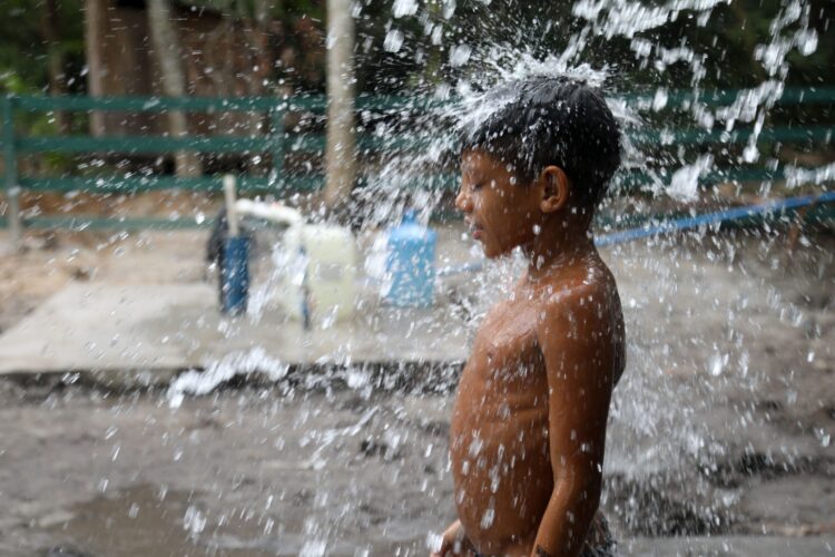 Dia Mundial da Água: organização leva soluções sustentáveis de abastecimento para comunidades da Amazônia - FAS