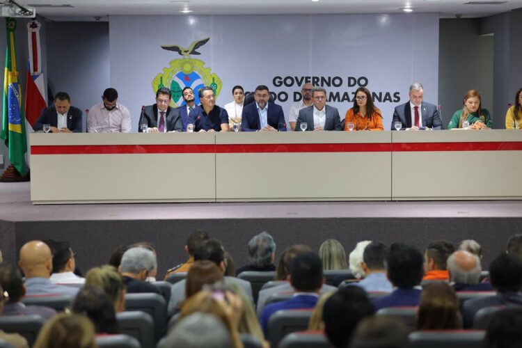 Governador Wilson Lima premia órgãos estaduais e destaca avanços em transparência e controle na gestão pública