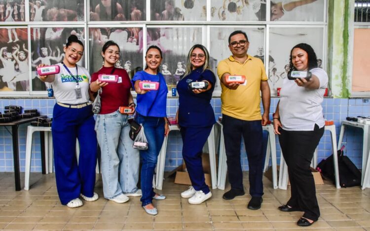 Governo Presente: SES-AM beneficia moradores do bairro Santo Antônio com consultas, exames e entrega de óculos