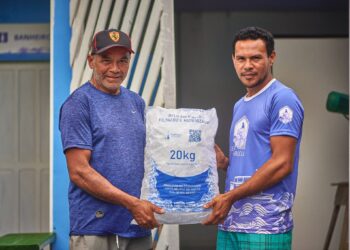 Fábrica de Gelo fortalece pesca artesanal e impulsiona novas oportunidades em comunidade ribeirinha no Amazonas - FAS