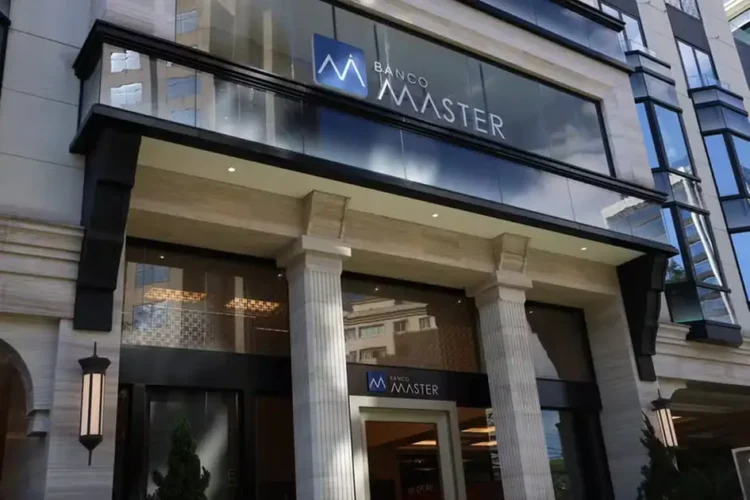 Master pagou R$ 1,3 milhão à empresa que contratou ex-chefe do BC e tinha relação com Daniel Vorcaro – País
