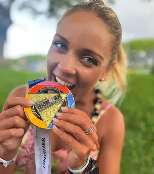 Quem era Mara Flávia, triatleta brasileira que morreu durante Ironman Texas, nos EUA – País