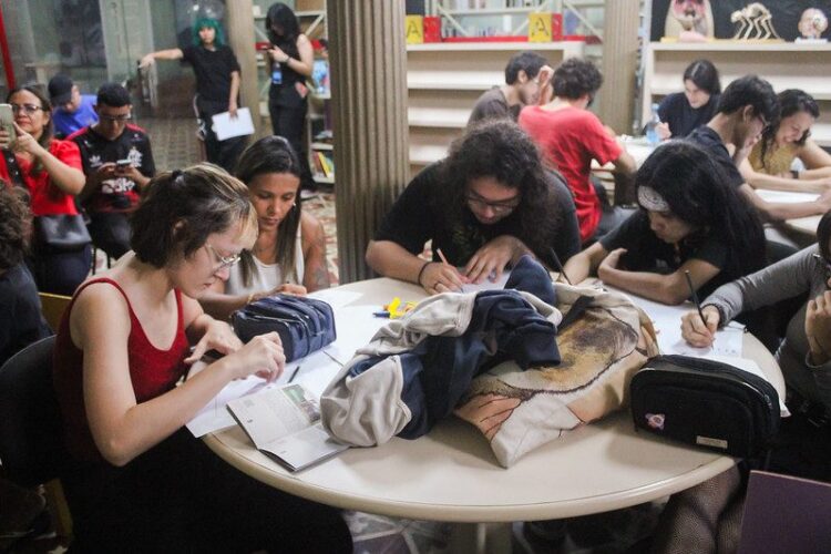 Semana do Quadrinho Nacional inicia programação com oficinas e atividades interativas na Biblioteca Pública do Amazonas