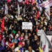 Manifestantes fecham a Avenida Paulista pelo fim da escala 6x1.