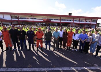 Governador Roberto Cidade reforça estrutura do Corpo de Bombeiros e lança operação Amazonas + Verde