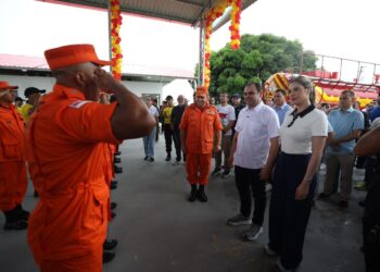 Governador Roberto Cidade inaugura novo grupamento dos Bombeiros em Manicoré durante comemorações dos 148 anos do município