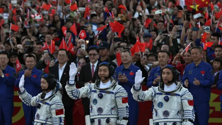 China lança missão Shenzhou-23; astronauta ficará um ano no Espaço