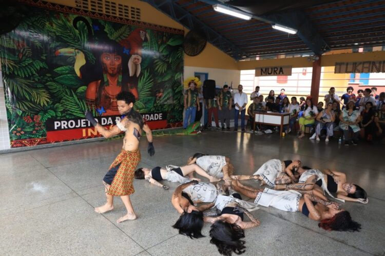 Alunos da EE Profº Rofran Belchior apresentam projetos voltado à diversidade cultural indígena – Agência Amazonas de Notícias
