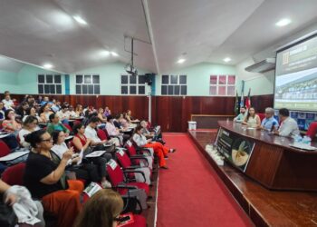 Pesquisadores e profissionais de saúde atualizam estudos sobre Leishmaniose e Doenças Negligenciadas no Amazonas