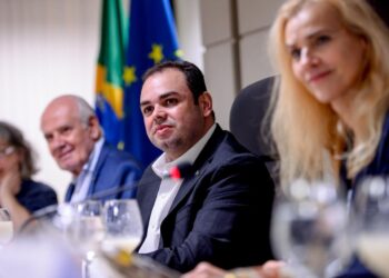 Em reunião com delegação da União Europeia, governador Roberto Cidade defende desenvolvimento sustentável no Amazonas e ampliação de parcerias internacionais
