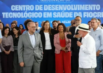 Lula exige que governo do Rio de Janeiro foque no combate a milicianos e à corrupção política – País