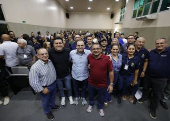 Governador Roberto Cidade anuncia reajuste salarial, adicional noturno e convocação de concursados para o Detran-AM