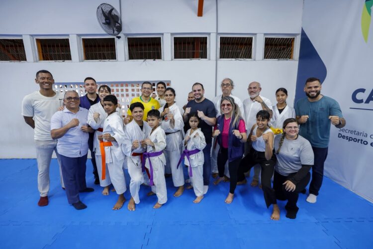 Governador Roberto Cidade anuncia ampliação do Vila Aberta para Todos também às quartas-feiras