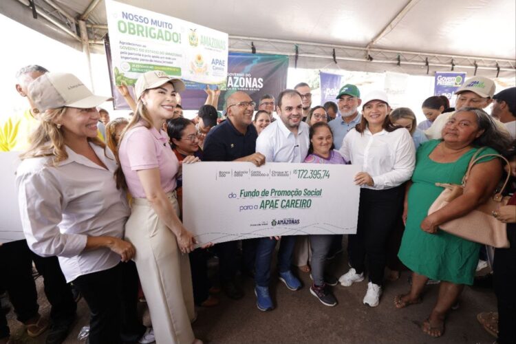 Governador Roberto Cidade leva 37ª edição do Governo Presente ao Careiro Castanho com entregas para o setor primário, cidadania e assistência social