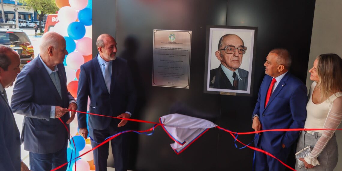 Vice-governador Serafim Corrêa destaca aproximação da Justiça com a população na inauguração do Fórum Desembargador Azarias Menescal de Vasconcelos
