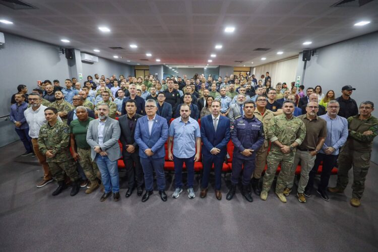 Governador Roberto Cidade participa da abertura dos cursos de Gestão de Crise e de Abordagem Fluvial para as Forças de Segurança do Amazonas