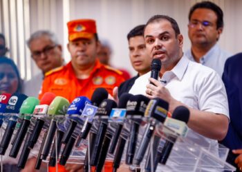 Governador Roberto Cidade torna sem efeito decreto que remanejava recursos da UEA
