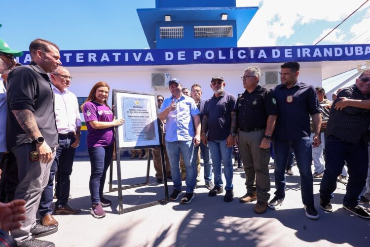 Em Iranduba, governador Roberto Cidade inaugura delegacia revitalizada e ampliada