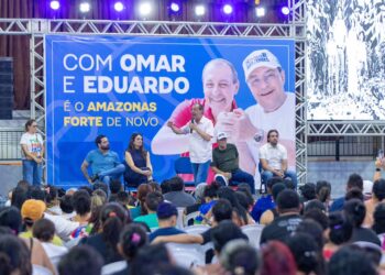 Omar leva ao Jorge Teixeira propostas para segurança pública, moradia e geração de oportunidade