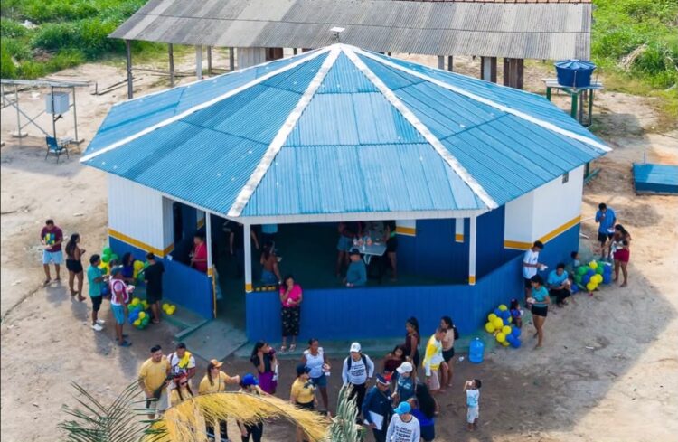 Prefeitura de Nhamundá realiza inauguração de escola, entrega de sistemas Salta-Z e visitas às aldeias indígenas