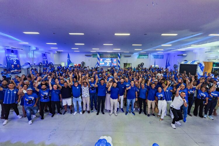 Chapa “Amor Caprichoso” reúne multidão e consolida força de Diego e Edwan na disputa pelo Caprichoso