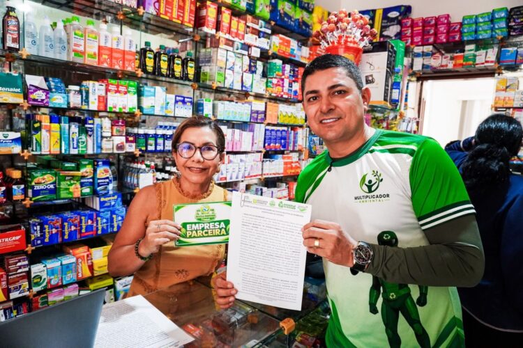 Prefeitura de Nhamundá fortalece parceria com o comércio local para incentivar a coleta seletiva